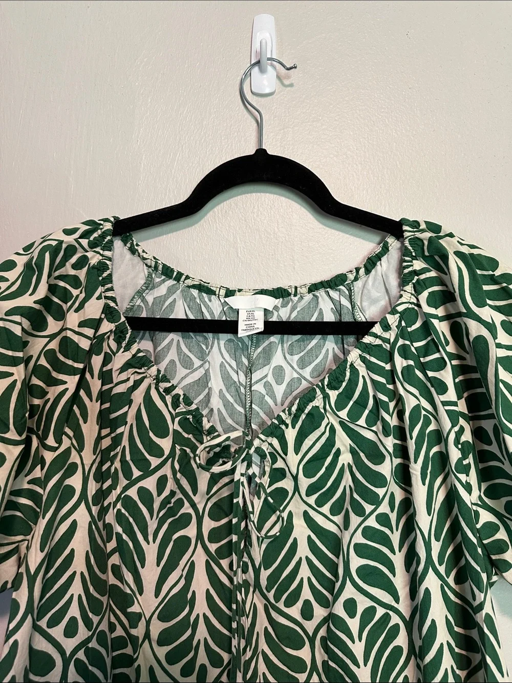 H&M Cream Midi Dress with Green Leaf Print - Picture 4 of 5